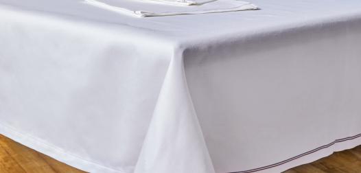 Nappe et serviettes de table nappage français